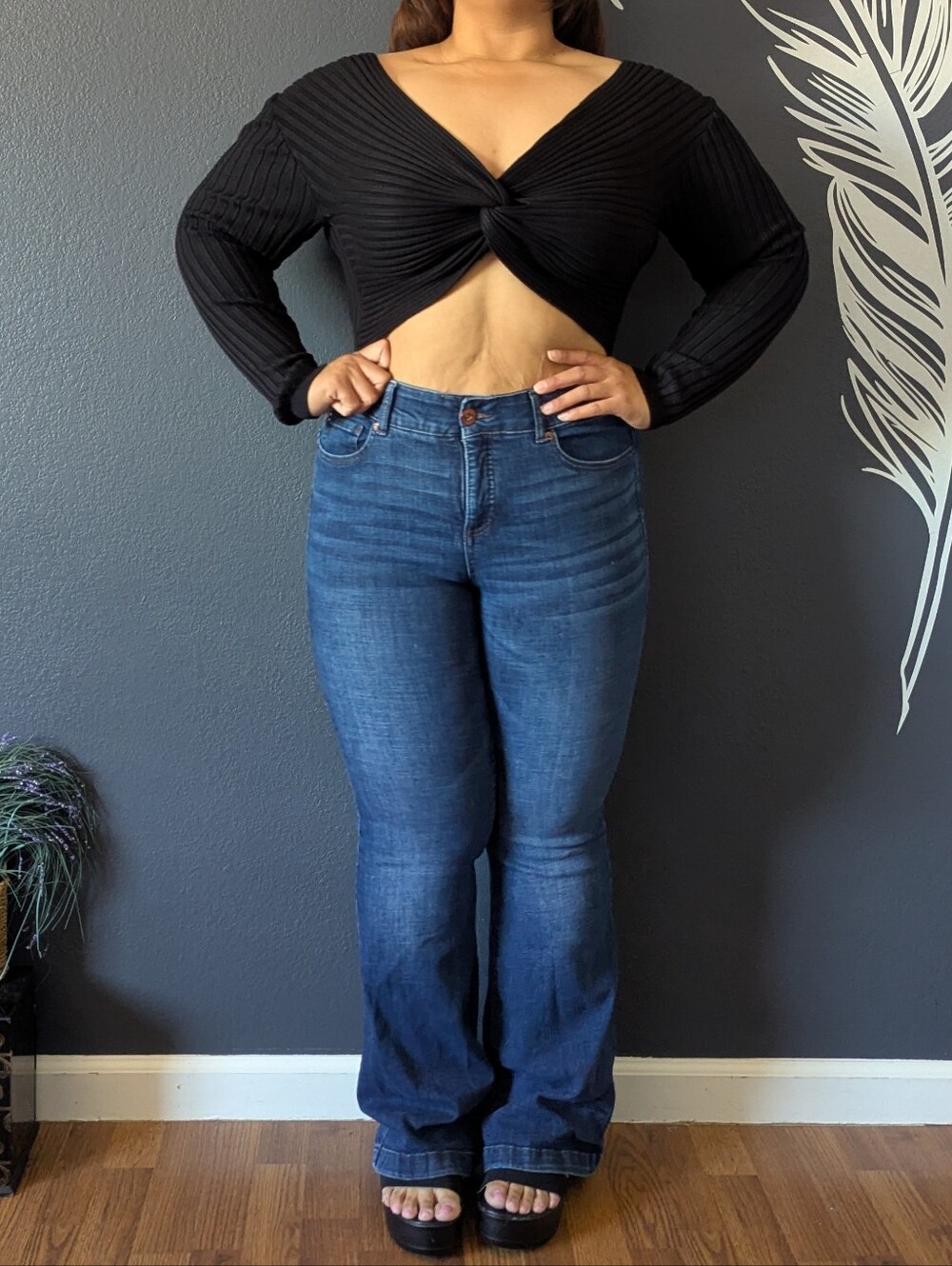 Daisy Black Crop Top - Picture 6 of 8